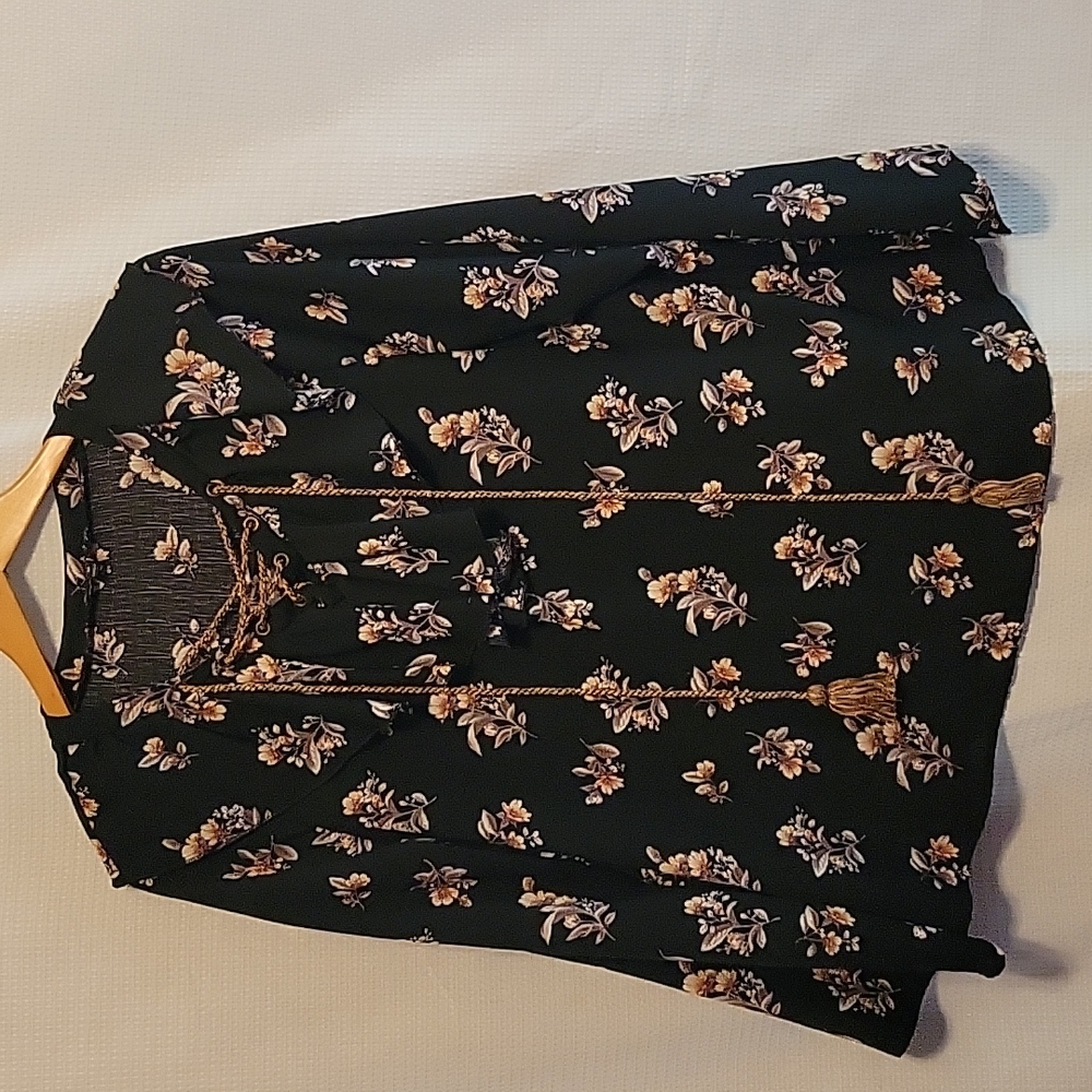 Signature Studio Floral Blouse